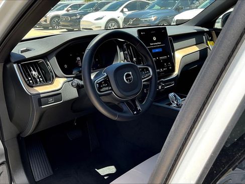 New 2026 Volvo XC60 B5 Plus w/ Protection Package Premier image 19