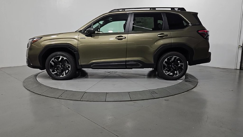 New 2026 Subaru Forester Touring AWD/4WD image 2