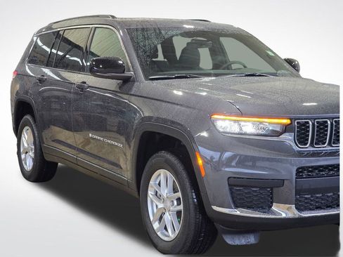 New 2025 Jeep Grand Cherokee L Laredo image 43