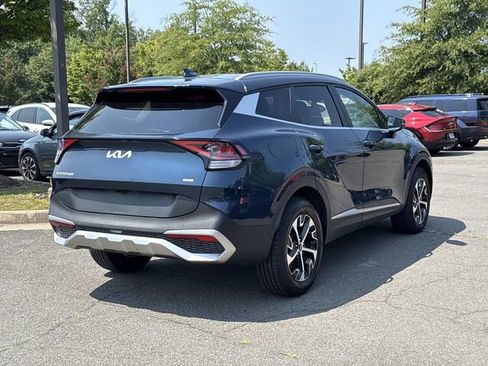 Used 2023 Kia Sportage EX AWD/4WD image 2
