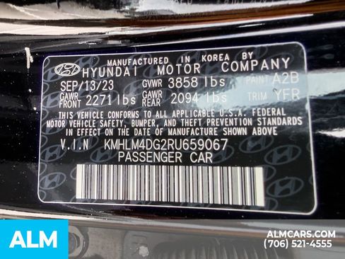 Used 2024 Hyundai Elantra SEL image 24