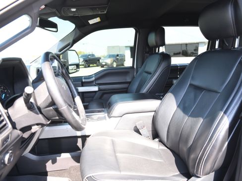 Used 2019 Ford F150 Lariat image 17