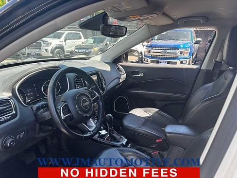 Used 2018 Jeep Compass Limited AWD/4WD image 2
