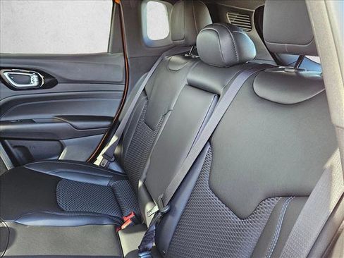 New 2026 Jeep Compass Latitude image 15