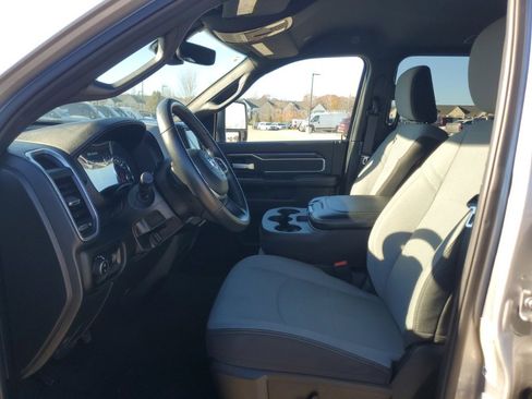 Used 2024 RAM 2500 Big Horn w/ Bed Utility Group image 5