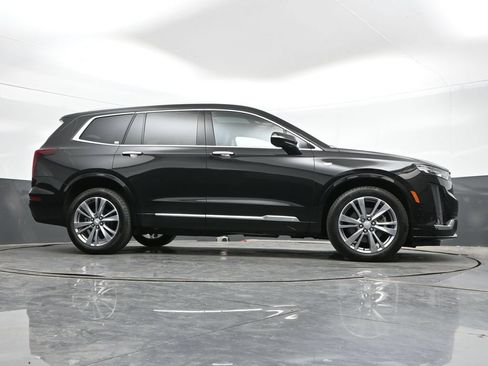Used 2025 Cadillac XT6 Premium Luxury AWD/4WD image 43
