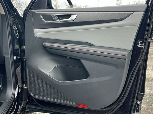 New 2026 Volkswagen Atlas Peak Edition image 10