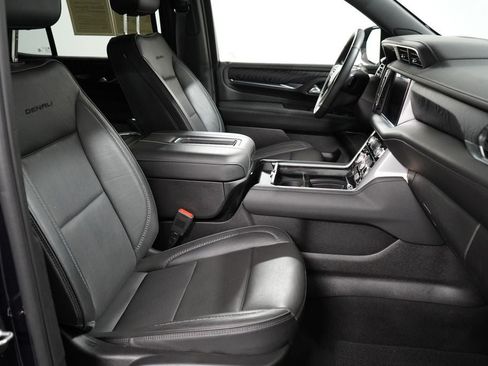 Used 2023 GMC Yukon Denali AWD/4WD image 22