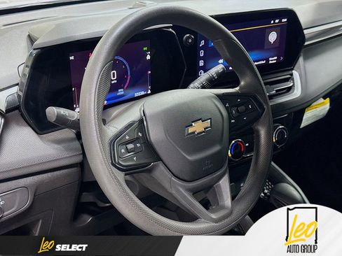 Used 2025 Chevrolet TrailBlazer LT image 11
