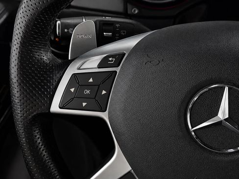 Used 2016 Mercedes-Benz G 65 AMG 4MATIC image 28