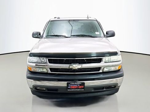 Used 2005 Chevrolet Tahoe LS image 2