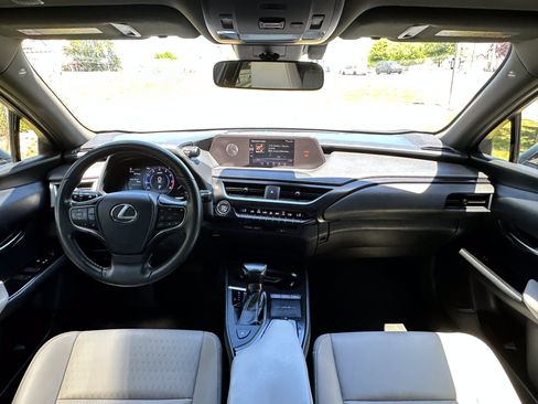 Used 2019 Lexus UX 200 w/ Accessory Package 2 FWD image 30