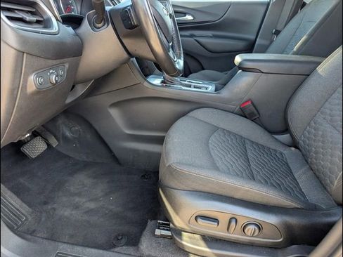 Used 2020 Chevrolet Equinox LT image 9