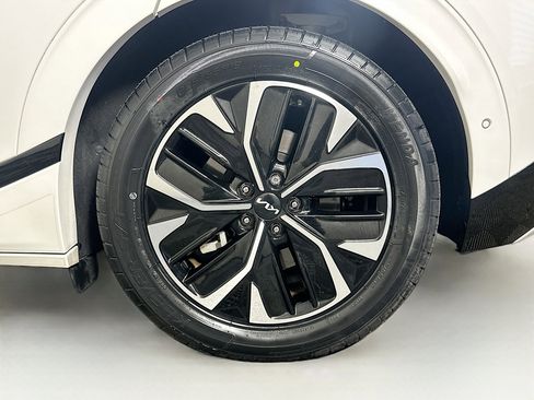 Used 2023 Kia EV6 GT-Line w/ GT-Line Suede Seat Package RWD image 11