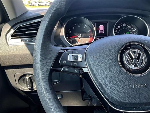 Used 2021 Volkswagen Tiguan S AWD/4WD image 11