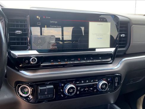 Used 2022 GMC Sierra 1500 SLT w/ SLT Premium Plus Package AWD/4WD image 31