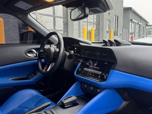 Used 2023 Nissan Z Performance w/ Floor Mat Package (L93) image 40