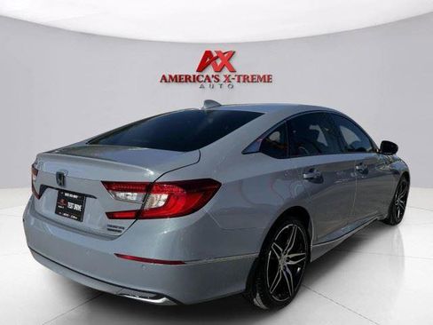 Used 2021 Honda Accord Touring image 5