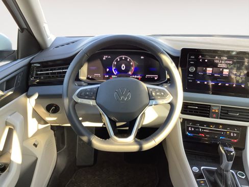 New 2025 Volkswagen Jetta SE image 15