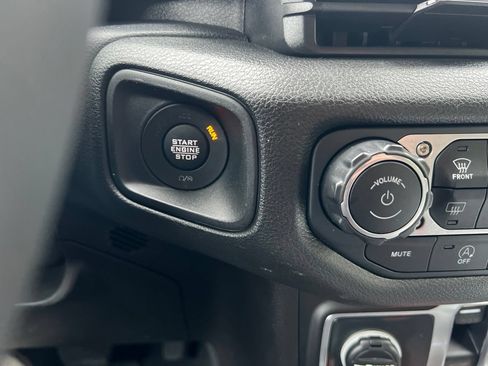 Used 2025 Jeep Wrangler Sport AWD/4WD image 24