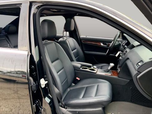 Used 2010 Mercedes-Benz C 300 4MATIC Sedan image 8