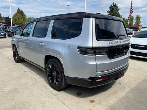 Certified 2024 Jeep Grand Wagoneer Series III w/ Rear Seat Video Group 1 AWD/4WD image 4