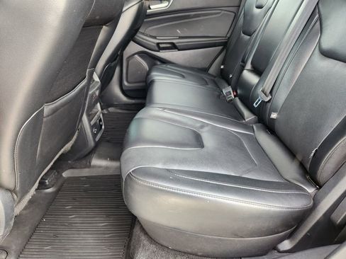 Used 2021 Ford Edge Titanium w/ Equipment Group 301A image 9