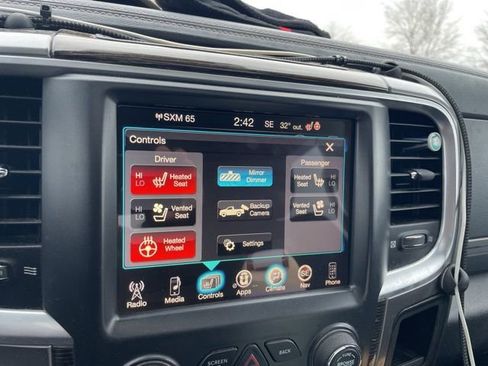 Used 2016 RAM 1500 Limited image 8