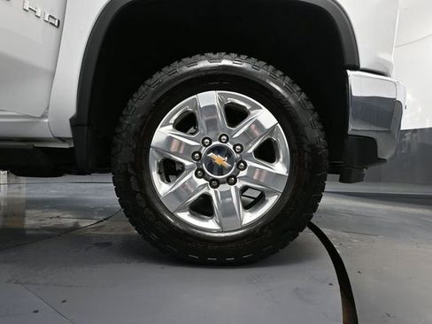 Used 2023 Chevrolet Silverado 3500 LTZ w/ LTZ Premium Package image 18