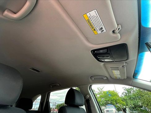 Used 2018 Kia Sorento L image 15