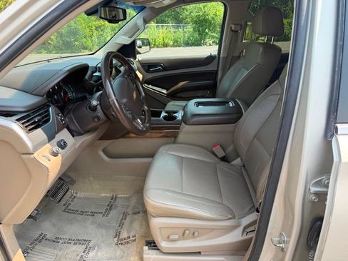 Used 2015 Chevrolet Tahoe LT w/ Luxury Package AWD/4WD image 6