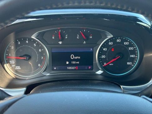 Used 2022 Chevrolet Traverse LT image 20