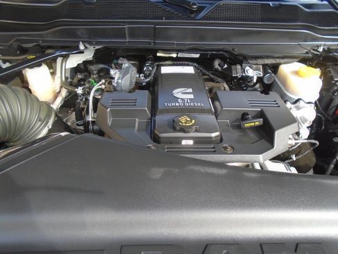 Used 2024 RAM 3500 Limited w/ Safety Group image 54