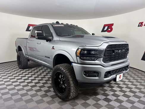 Used 2024 RAM 2500 Limited AWD/4WD image 10