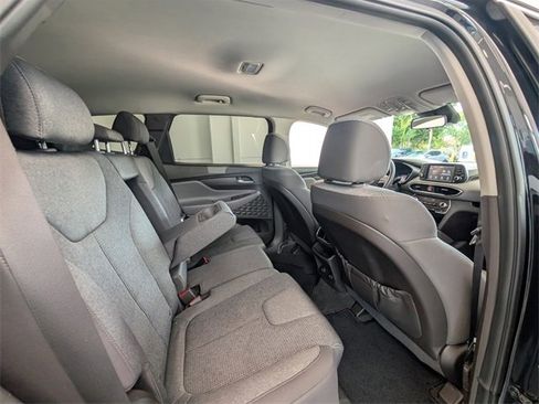 Used 2020 Hyundai Santa Fe SE image 14