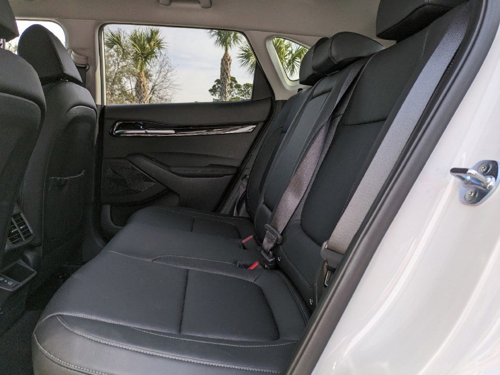 New 2024 Kia Seltos SX AWD/4WD image 13