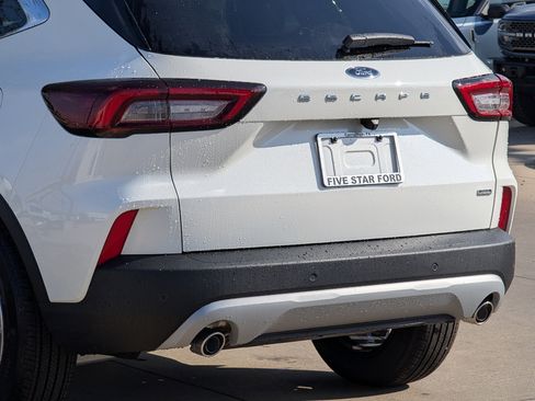 New 2026 Ford Escape SE image 6