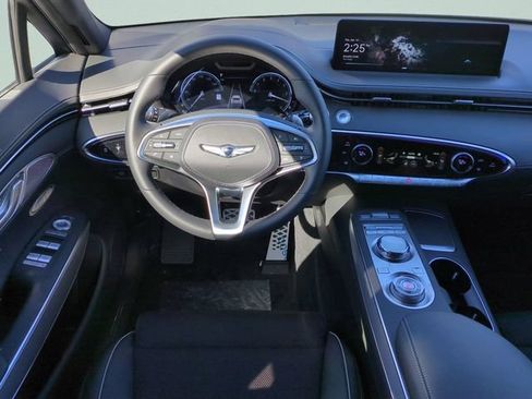 Certified 2025 Genesis GV70 2.5T w/ Sport Prestige Package AWD/4WD image 25