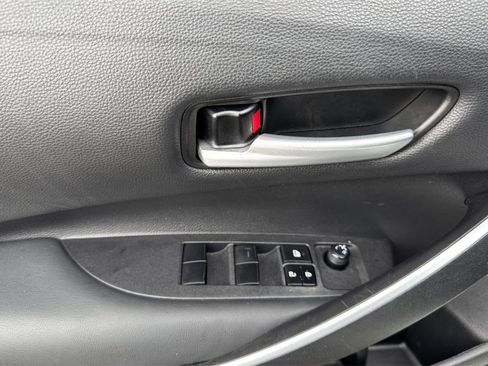 Used 2021 Toyota Corolla SE image 14