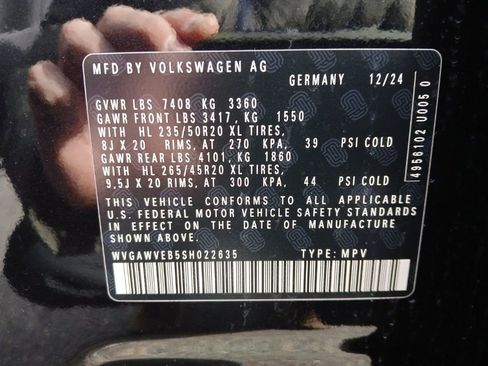 New 2025 Volkswagen ID. Buzz Pro S image 29