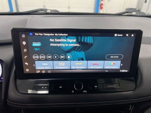 Used 2024 Nissan Rogue SL AWD/4WD image 14