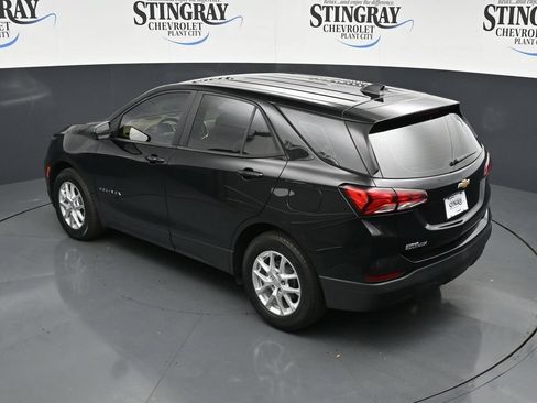 Used 2023 Chevrolet Equinox LS FWD image 25