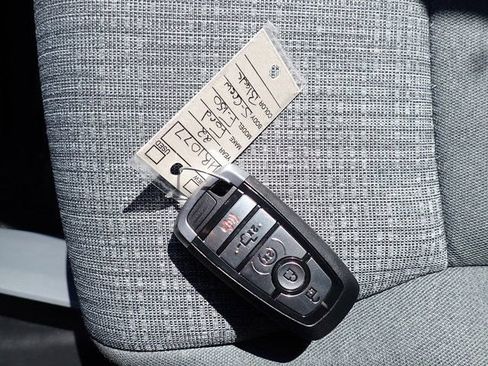 Certified 2022 Ford F150 XLT w/ Equipment Group 302A High image 30