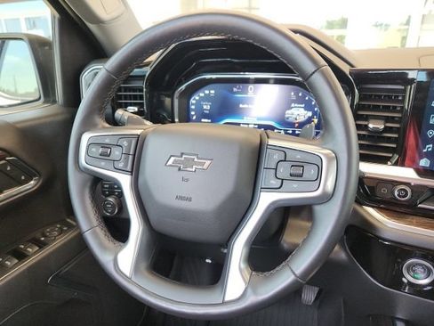 Used 2022 Chevrolet Silverado 1500 RST AWD/4WD image 23