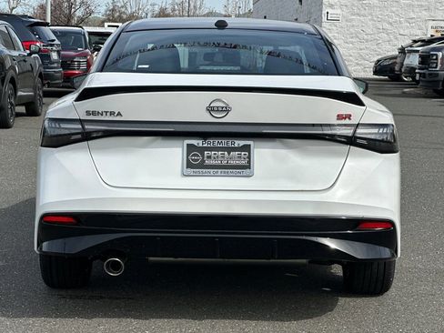 New 2026 Nissan Sentra SR w/ Floor Mat Package image 5