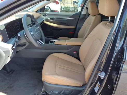 Certified 2025 Hyundai Sonata Limited FWD image 15