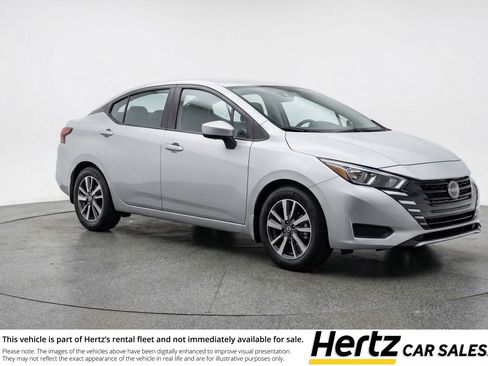 Used 2025 Nissan Versa SV image 1