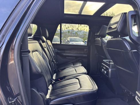 Used 2021 Ford Expedition Max Limited AWD/4WD image 14