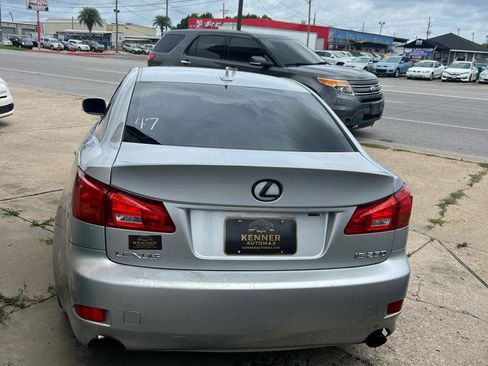 Used 2008 Lexus IS 250 w/ Preferred Accessory Pkg RWD image 4