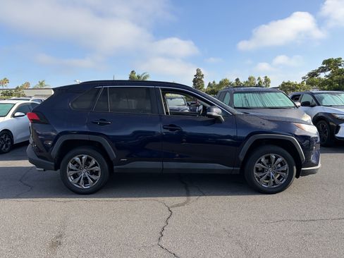 Used 2022 Toyota RAV4 XLE Premium AWD/4WD image 2
